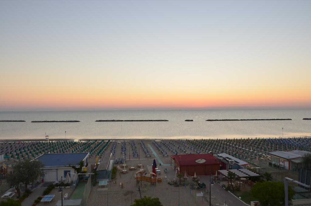 Hotel Nettuno Cesenatico Ngoại thất bức ảnh