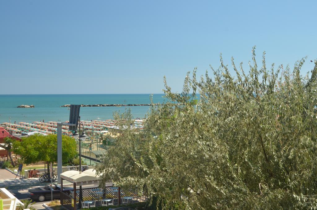 Hotel Nettuno Cesenatico Ngoại thất bức ảnh