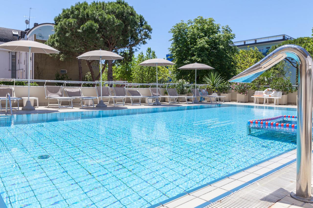 Hotel Nettuno Cesenatico Ngoại thất bức ảnh